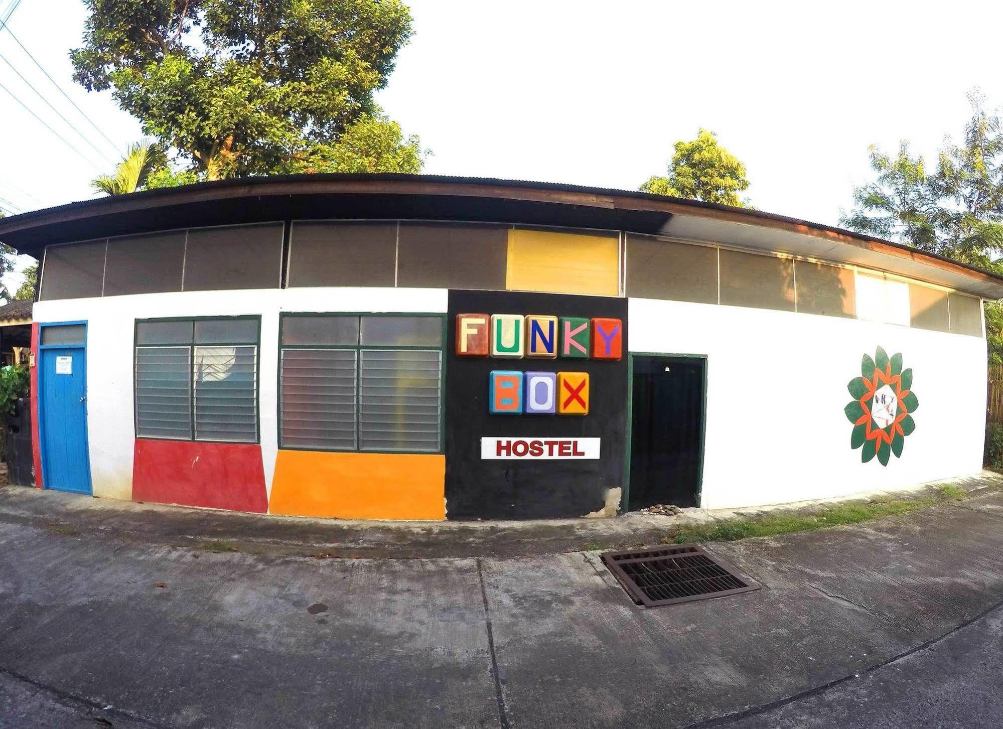 Funky Box Hostel Csiangkhong Kültér fotó